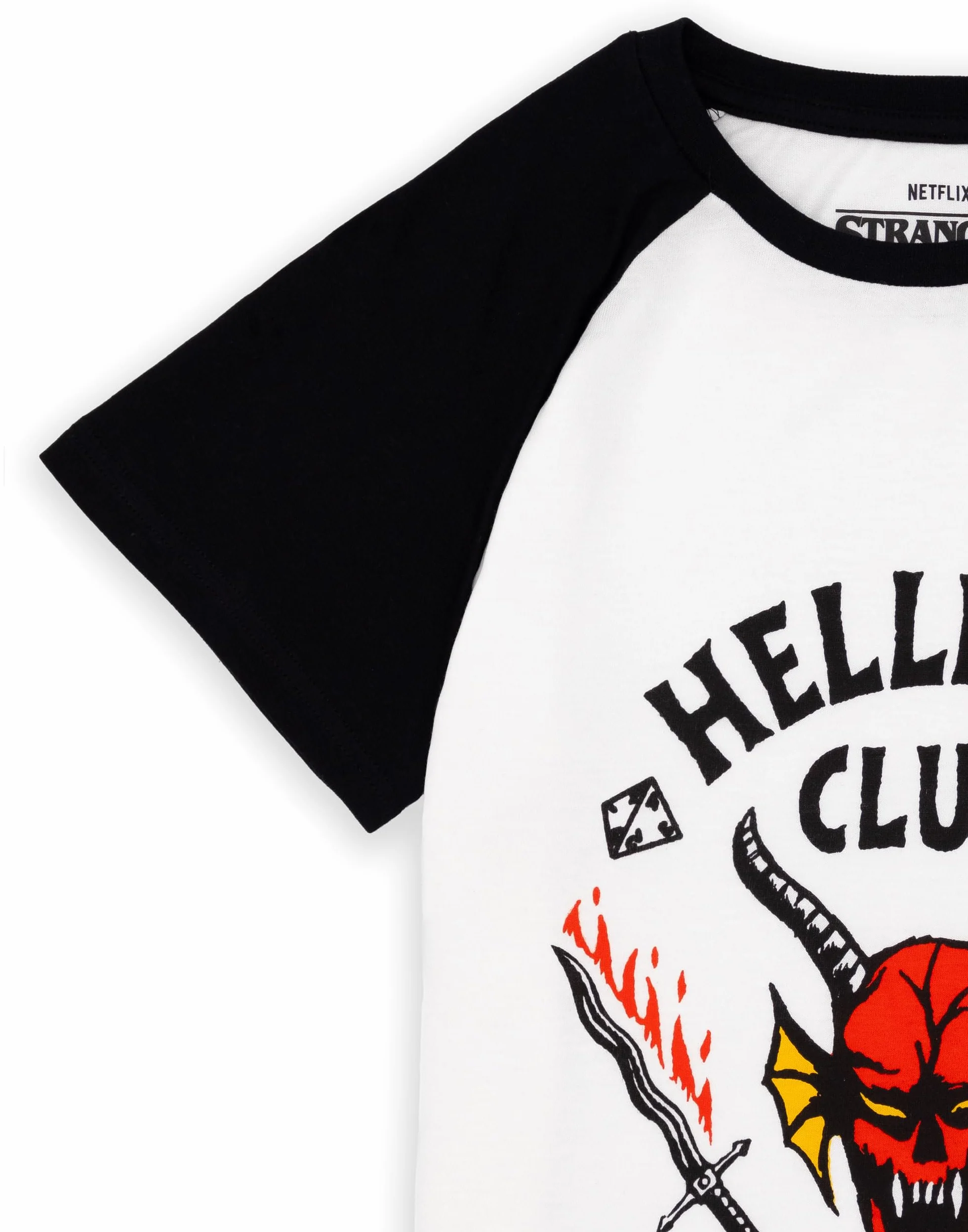 Stranger Things Hellfire Club Camiseta para niños | Chicos Chicas Hawkins Society Eddie White Outfit | Mercancía de la Temporada 4