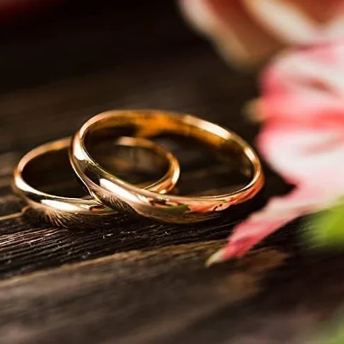 Juego de anillos de boda de 4 mm, chapado en oro de 14 quilates, juego de alianzas de boda a juego, juego de anillos de boda de plata personalizado para hombre y mujer