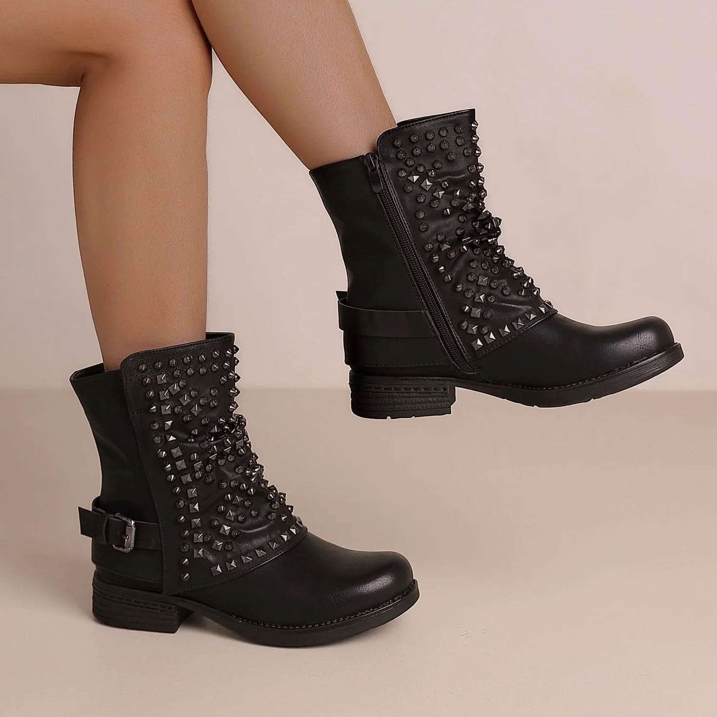 Pogolino ST016 - Botines para mujer con remaches y cremallera