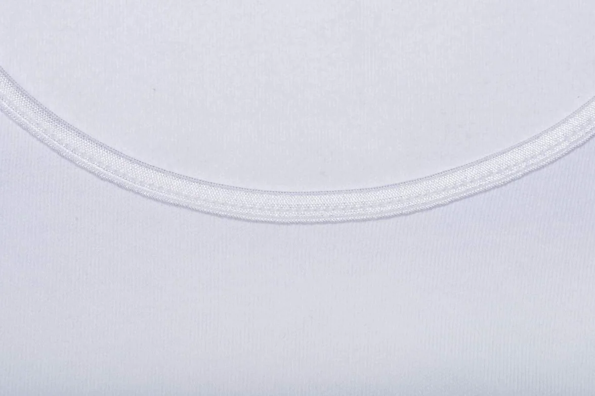 New Day intimo eccezionale Made in Italy – Pack de 3 Camisetas Interiores Tipo Canotta para Mujer de Tirante Ancho con Encaje de macramé o Ribete Satinado en 100% algodón