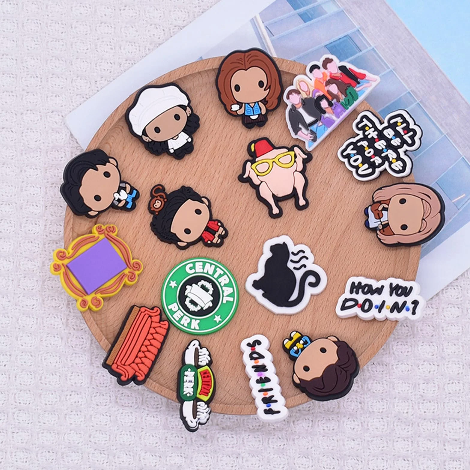 JSTHHTT 25 Pins para Croc, Shoe Charms, Adornos de Zapatos, Charms Croc, Pins Decorativos de Dibujos Animados, Accesorios Para Zapatos Deportivos, Decoración de zapatos para Adultos, Niños y Niñas