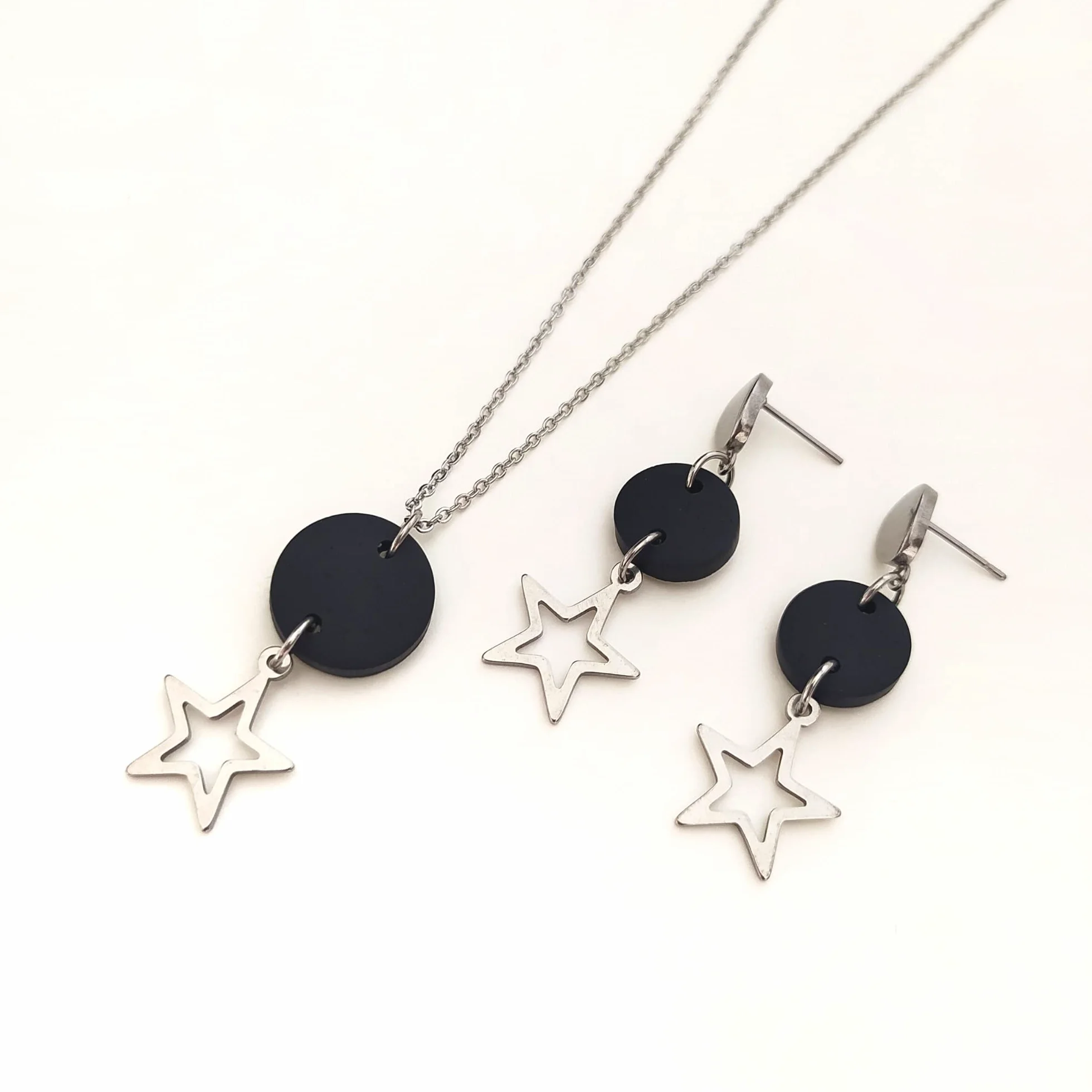 Pendientes estrella y Collar Estrella, Conjunto Estrella de collar y pendientes para mujer de acero inoxidable en color plata, Regalo original para Mujer