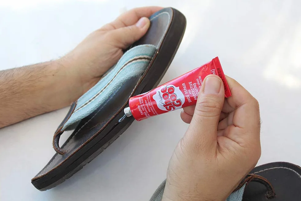 SHOE GOO Translucide 29.5ml Colle réparation Chaussures