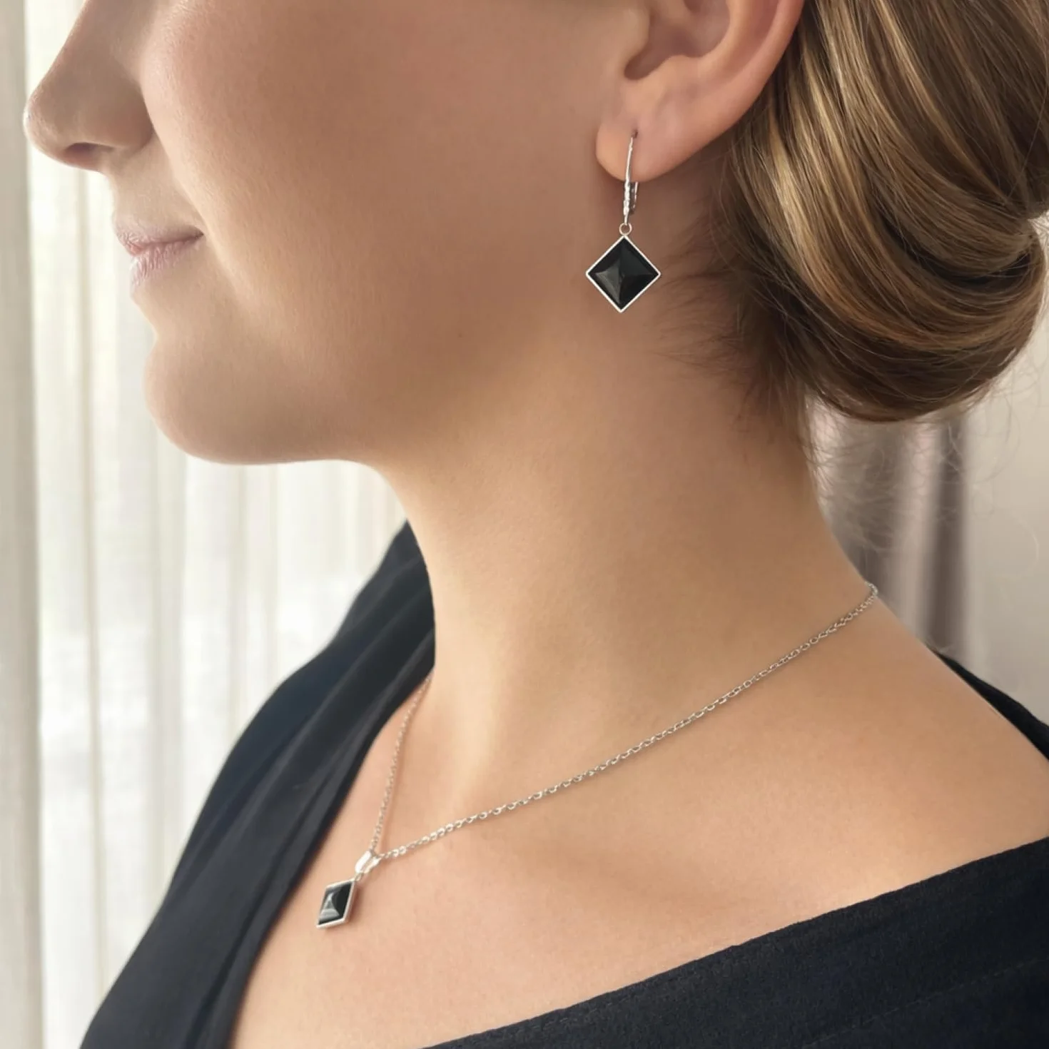 ASTER ALHELÍ - Conjunto Collar y Pendientes Mujer Piedras Naturales - Joyas Acero Inoxidable Mujer - Conjunto Joyería Elegante y Ligero - Set Collar y Pendientes Regalo Mujer