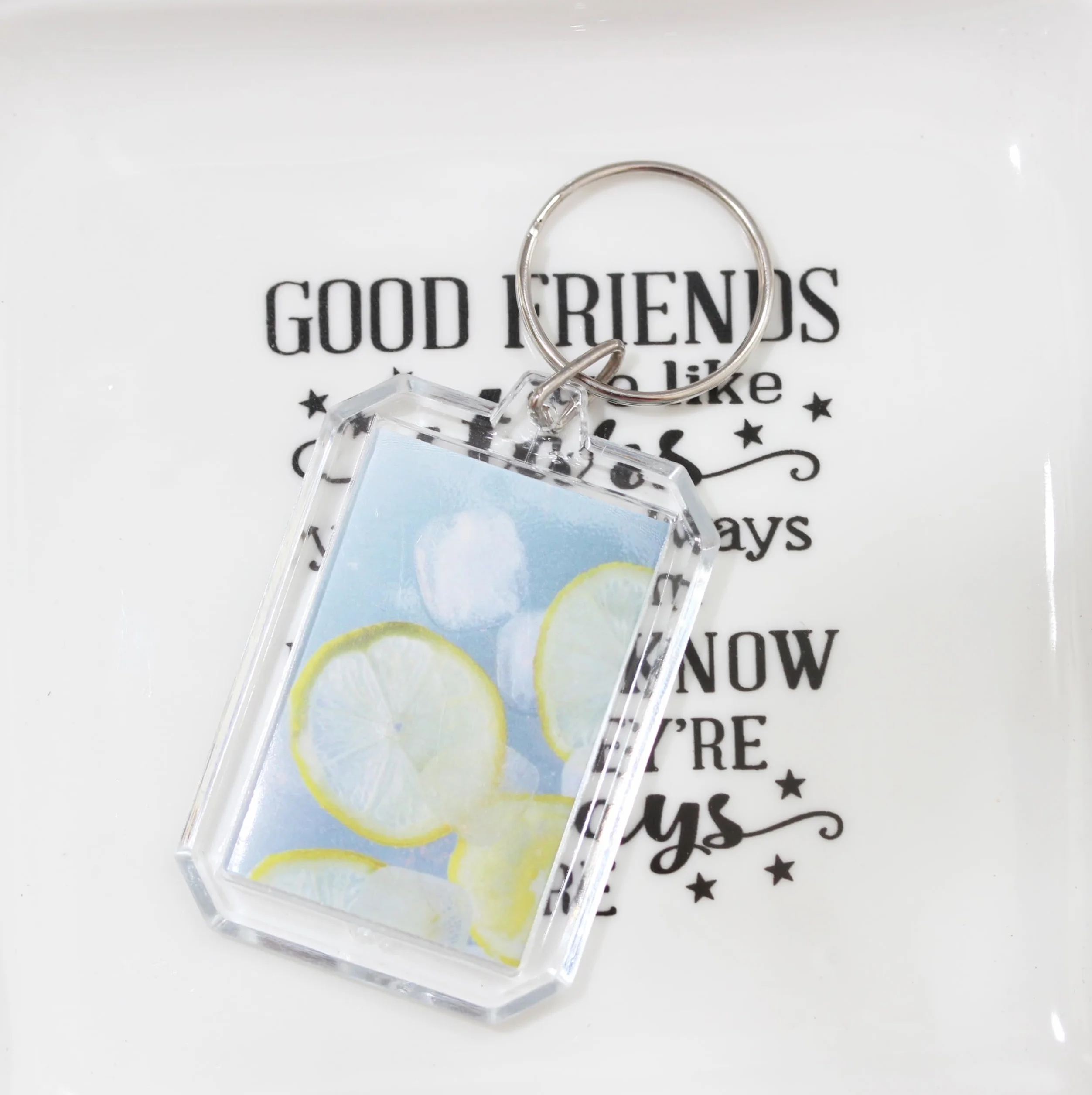 BetterJonny 20Pcs Llaveros Acrílicos Transparentes, Llavero Personalizado con Foto Llaveros Doble Cara Transparente Acrílico Llavero con Foto en Blanco para Familia Amigos Regalos