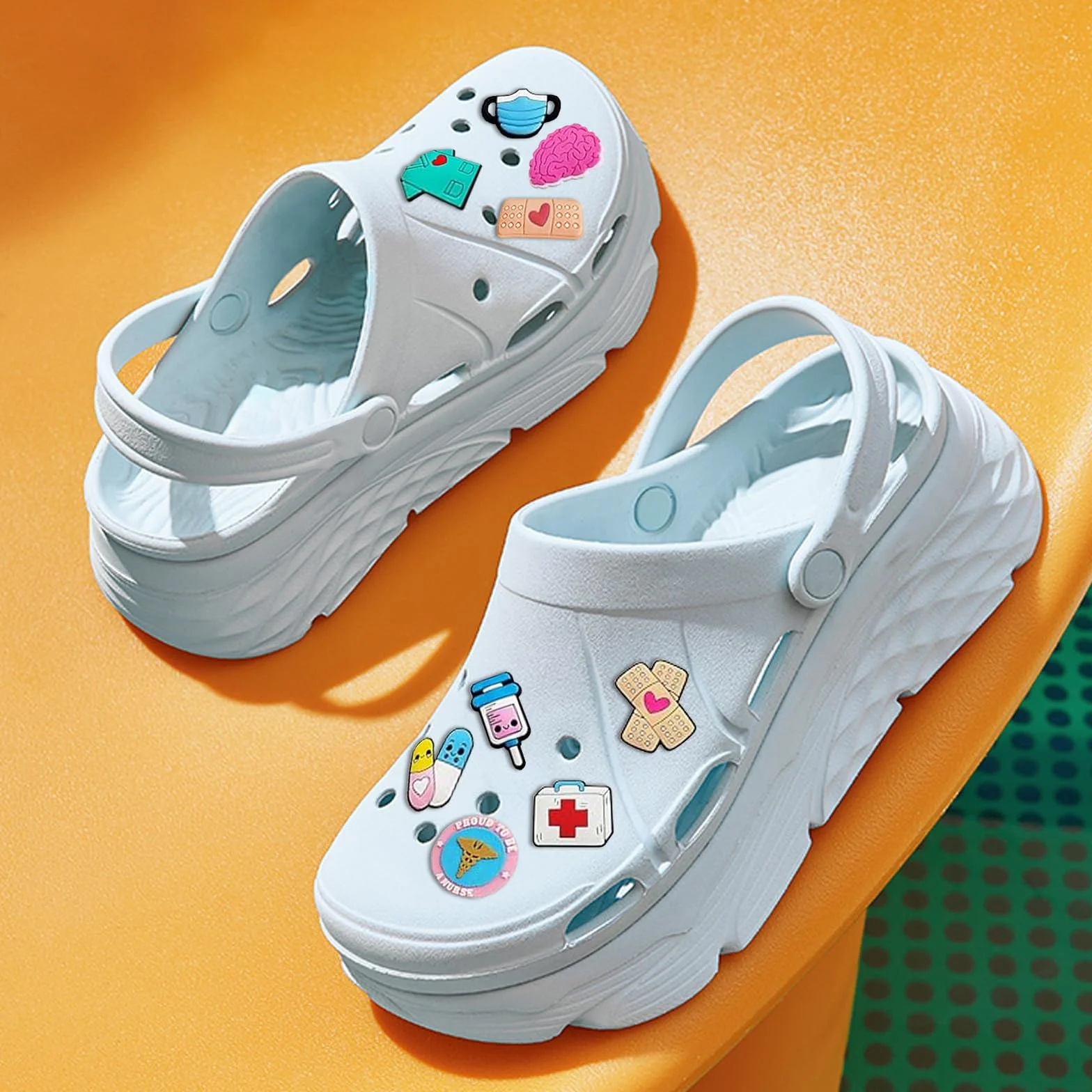 40 PCS Nurse Doctor Accesorios para Crocs Shoes,Medical Care SeriesCrocs Accesorios DIY,zapatos de enfermera, colgantes para adolescentes, mujeres y hombres, Cloruro de