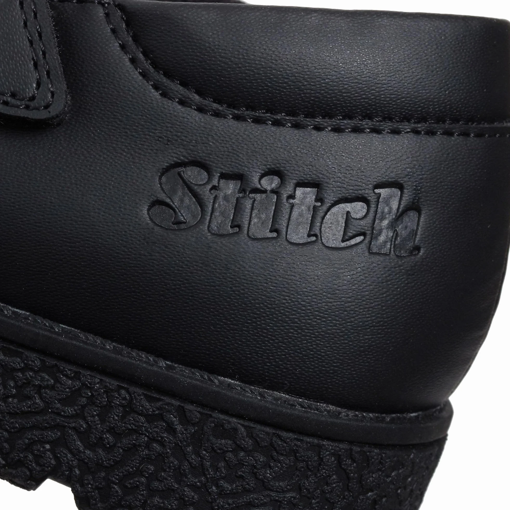 Disney Zapatos Escolares para niñas Stitch, Zapatos Mocasines Negros con Suela Resistente y fácil de Sujetar